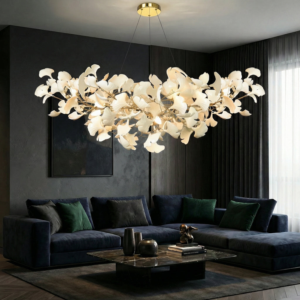 Moderní lustr z kolekce Verdant Canopy s ručně vyráběnými porcelánovými listy