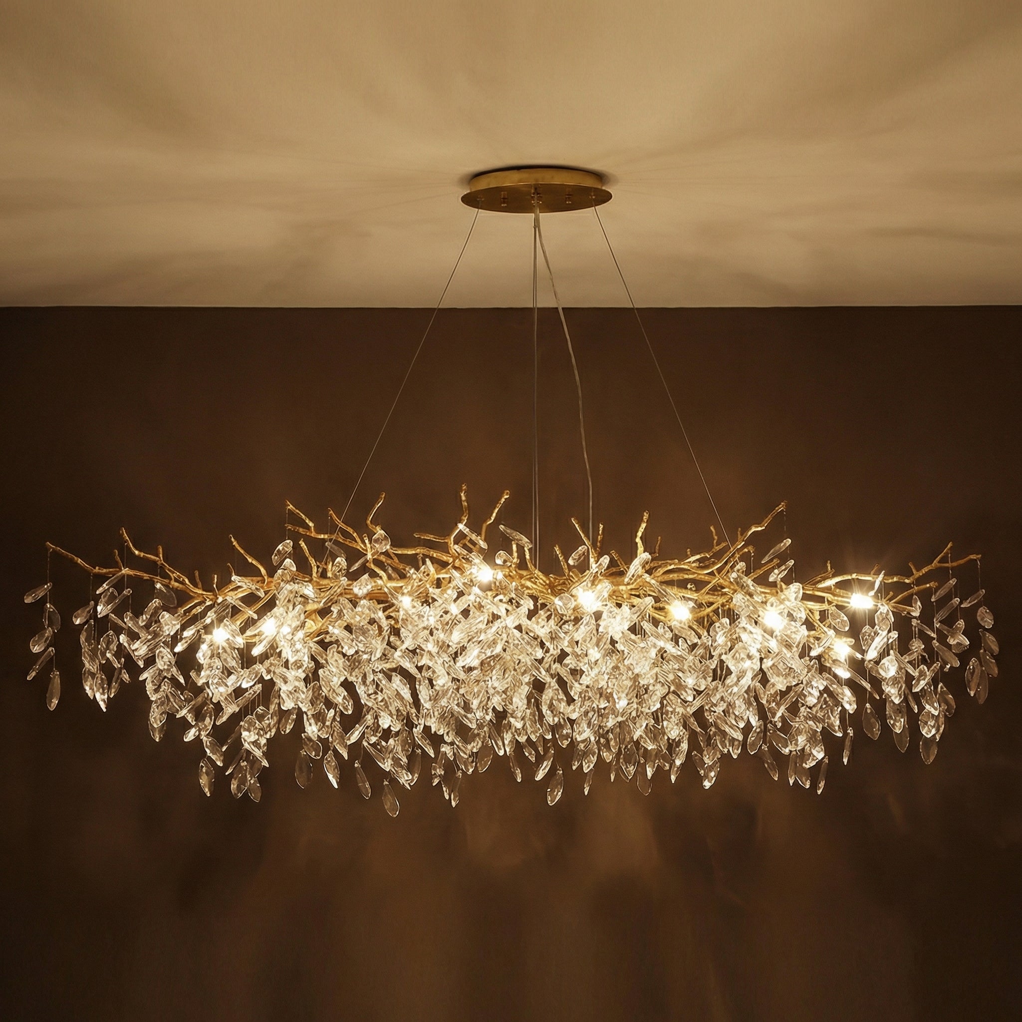 Aurora Kristall-Kronleuchter mit höhenverstellbarem Design für die Atmosphäre im Esszimmer