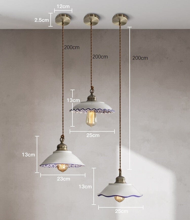 LED-valaisin keraamisella lautasella, portugalilaisella azulejo-laattakuviolla, lamppu mukana