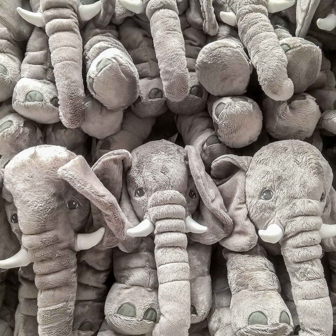 Almohada de peluche elefante Little Jax para niños, juguete suave para abrazar en dos tamaños