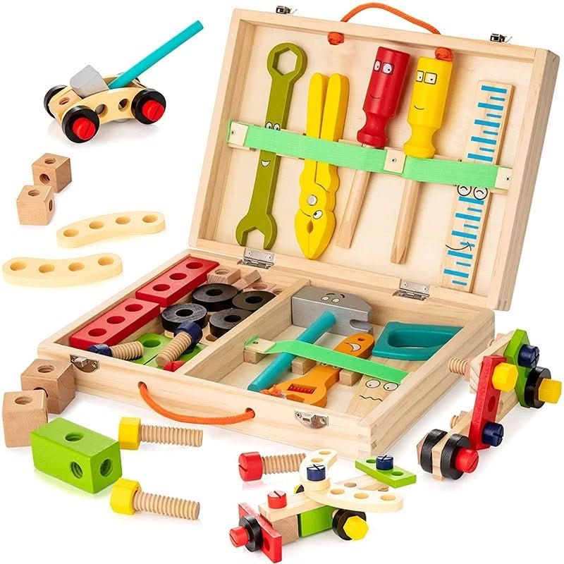 TimberCraft: A Colourful Construction Adventure For Creative Minds