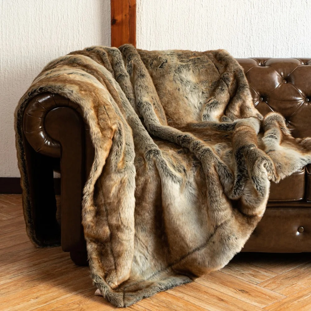 Luksusowy koc z futerka ekologicznego dla przytulnego komfortu i eleganckiej dekoracji domu