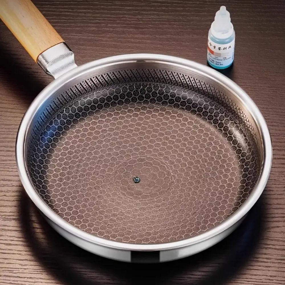 Padella in acciaio inox antiaderente METALZEN con controllo della presa bilanciato