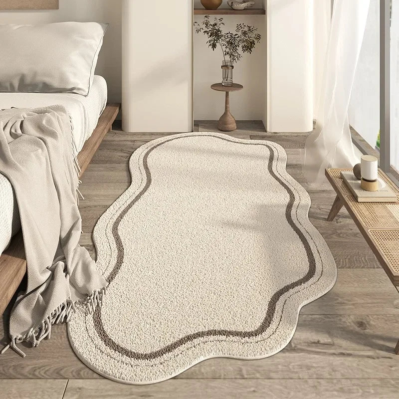 Tapete de Área Abstrato MINIMALIA Creme com Bordas Irregulares e Tapete Antiderrapante