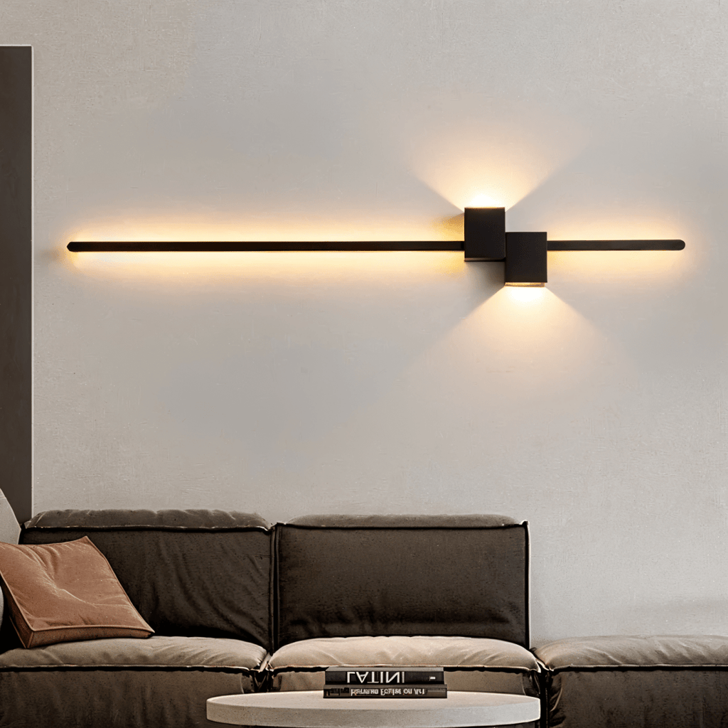 Lampa ścienna Line z minimalistycznym oświetleniem LED do nowoczesnych wnętrz