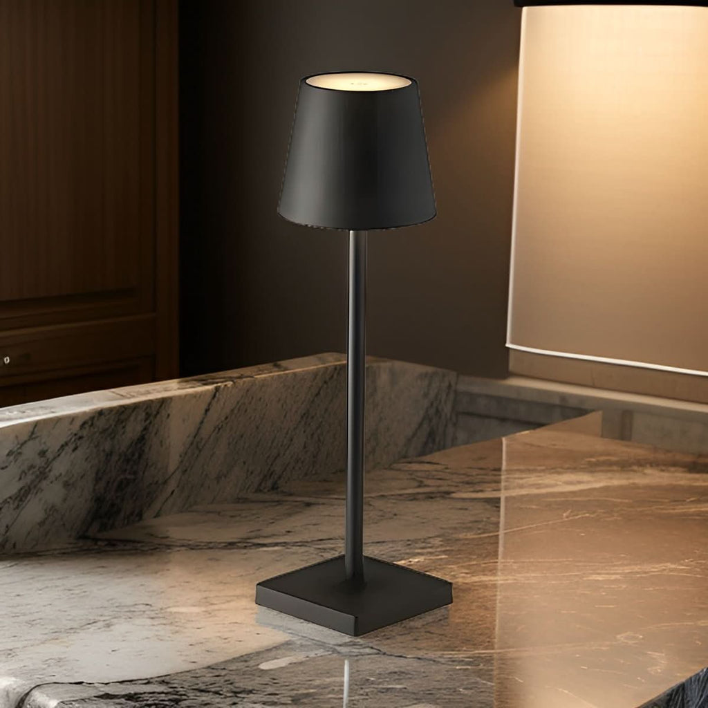 RAYLOOM Wireless LED Desk Light Delivers Flexible Illumination