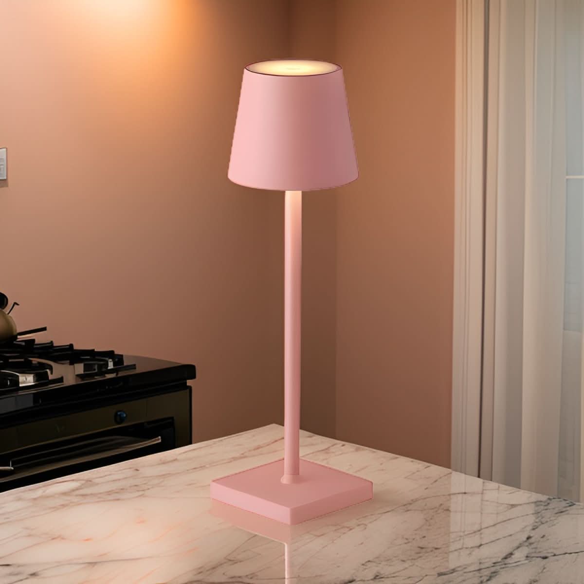 RAYLOOM Wireless LED Desk Light Delivers Flexible Illumination