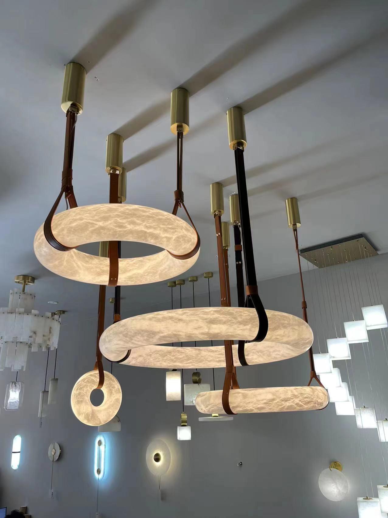 Alabaster-Ring-Hängeleuchte mit LED, Naturstein in Braun bis Gold, 3000K–6000K