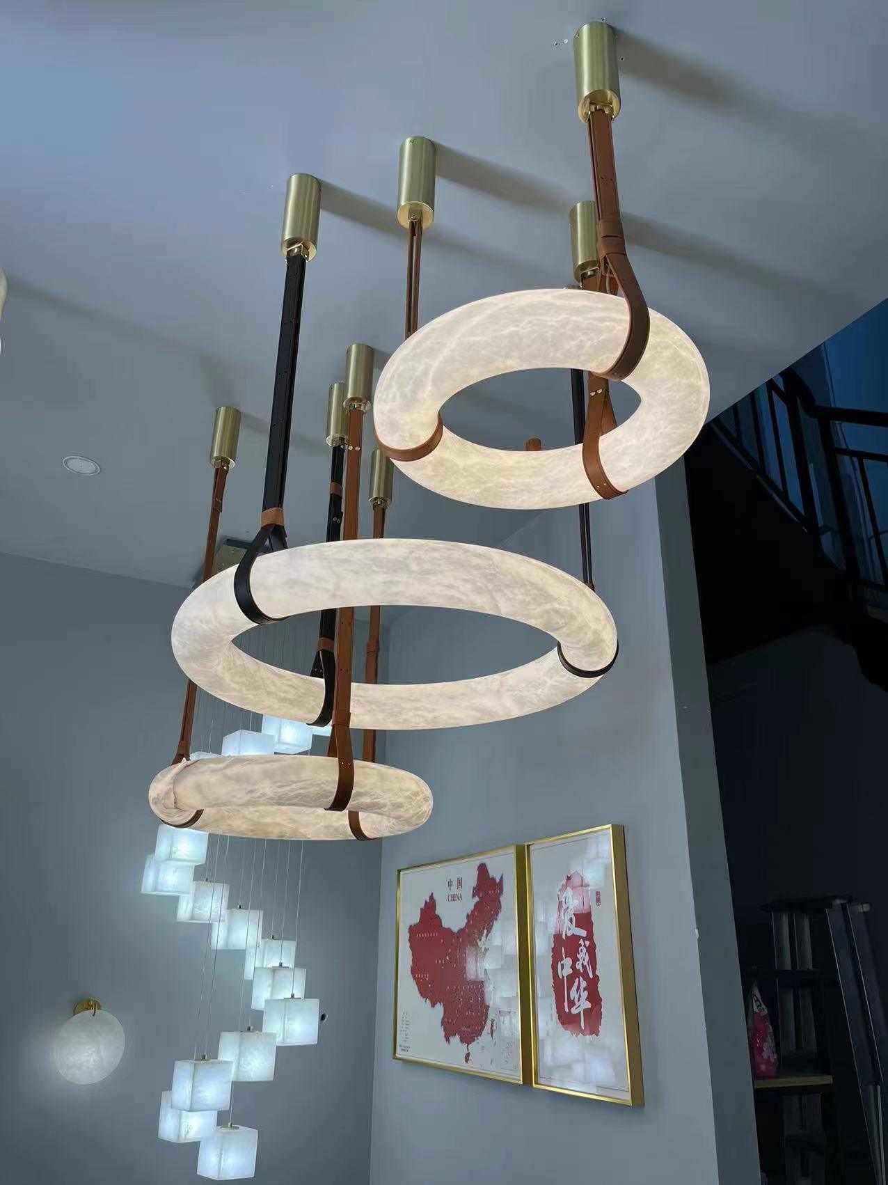 Alabaster-Ring-Hängeleuchte mit LED, Naturstein in Braun bis Gold, 3000K–6000K