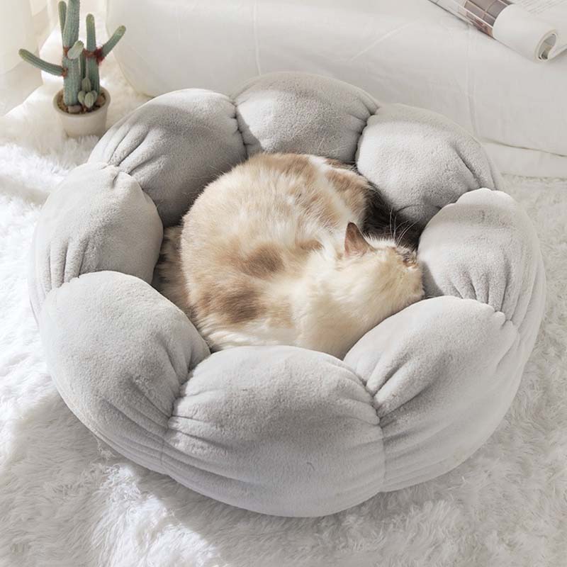 Petalnap Flower-Shaped Cat Bed For Cozy Comfort And Deep Sleep