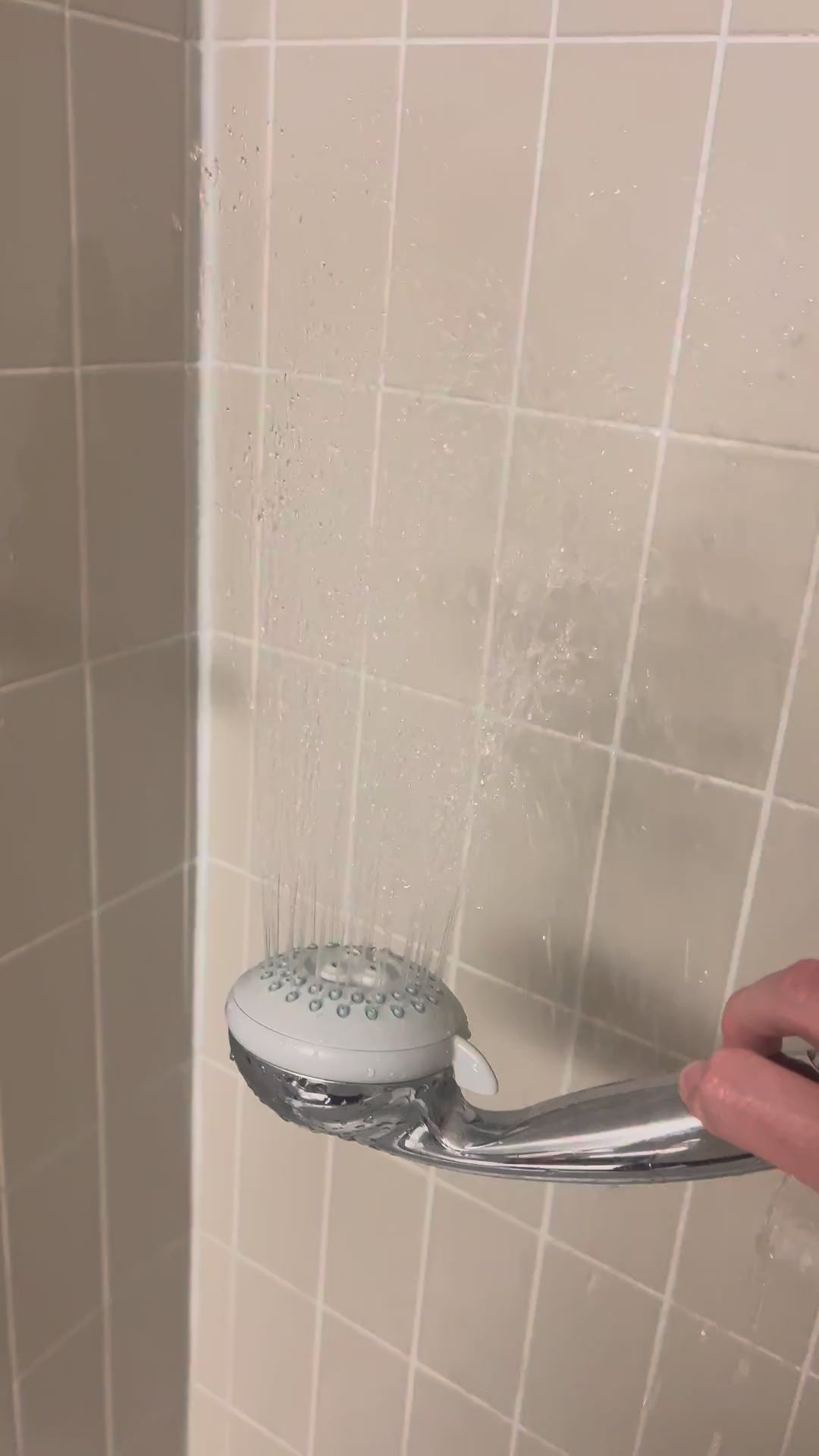 Głowica prysznicowa AquaPulse z zwiększonym ciśnieniem – doświadczenie spa | Fervei