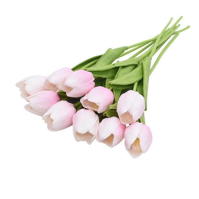 Sada deseti kusů umělých tulipánů a květin