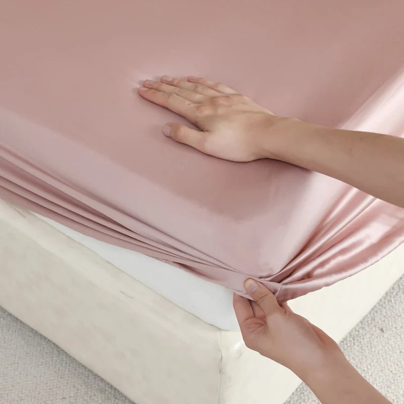 SILKVAULT Mulberry Silk Bedding Sheet For Cooler, Breathable Sleep