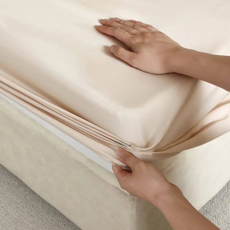 SILKVAULT Mulberry Silk Bedding Sheet For Cooler, Breathable Sleep