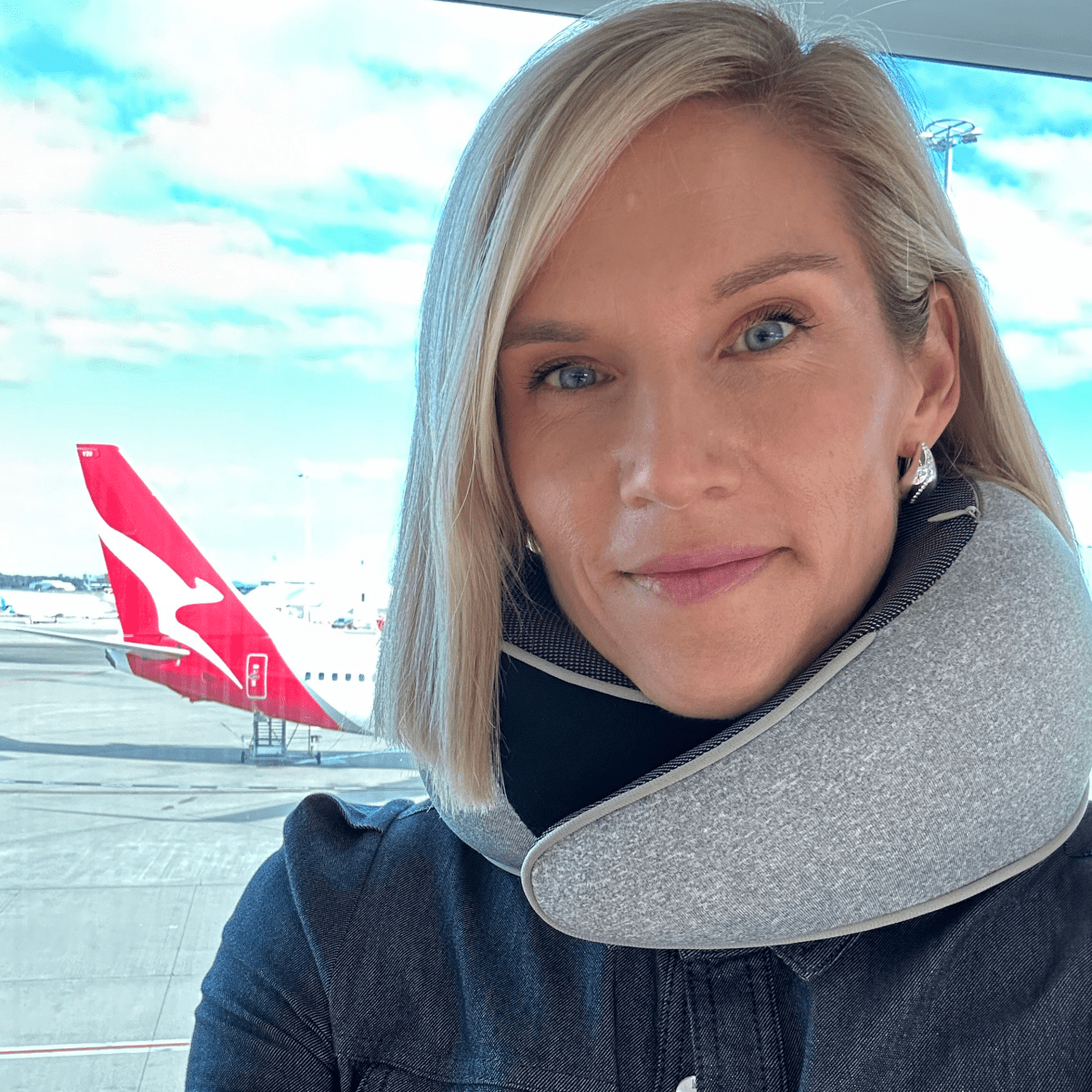 TravelNest Neck Pillow For Comfortable Ergonomic Travel Support