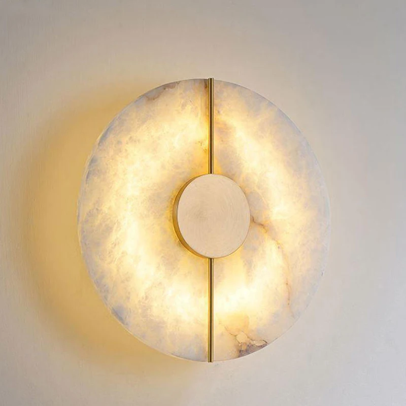 Aurora Marble Lux Cirkulært Væglysarmatur med Gyldne Accenter