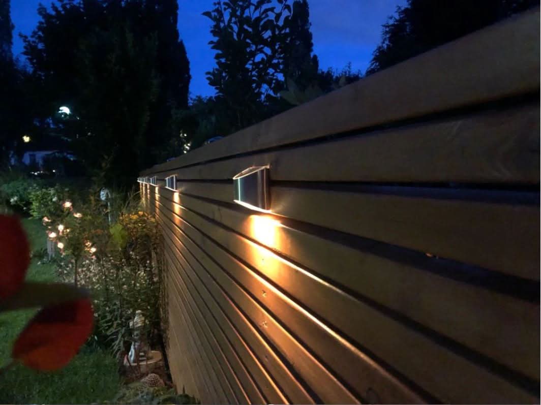 VANA Solar Powered Wireless LED Wall Lights For Outdoor Ambience