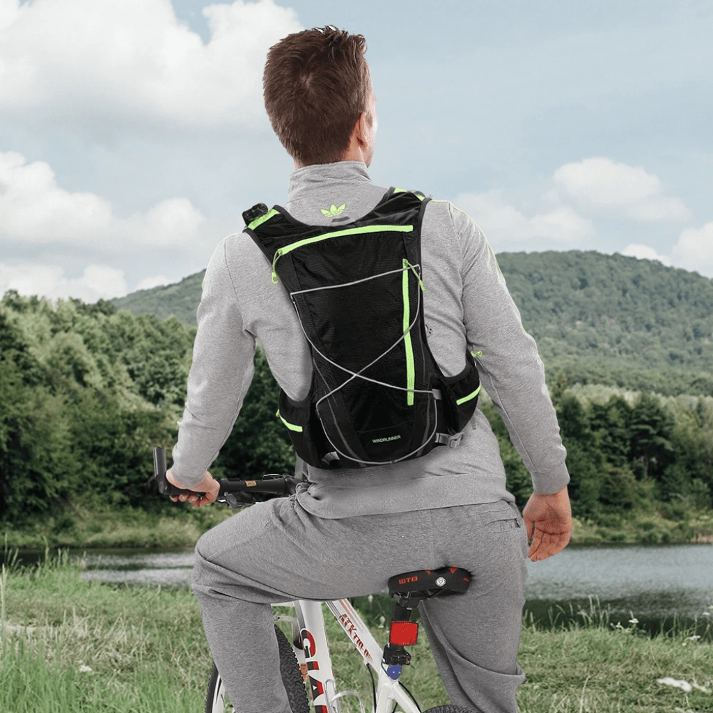 Ventpack 8L Hydration Pack For Running Or Cycling 1.5L Bladder