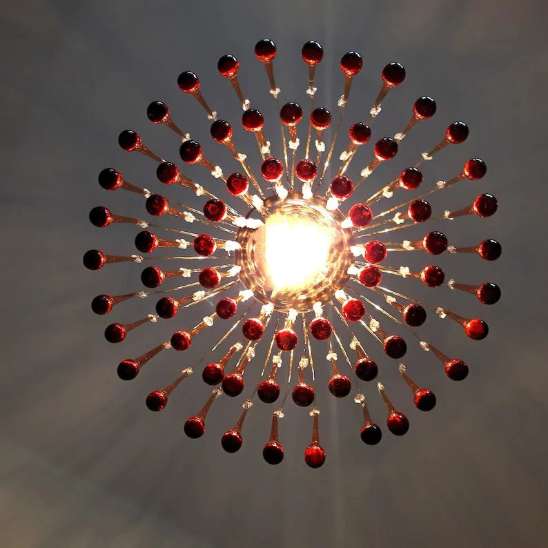 Zawieszana lampa z bursztynowego szkła z gniazdem E27, złote wykończenie, kryształowe krople