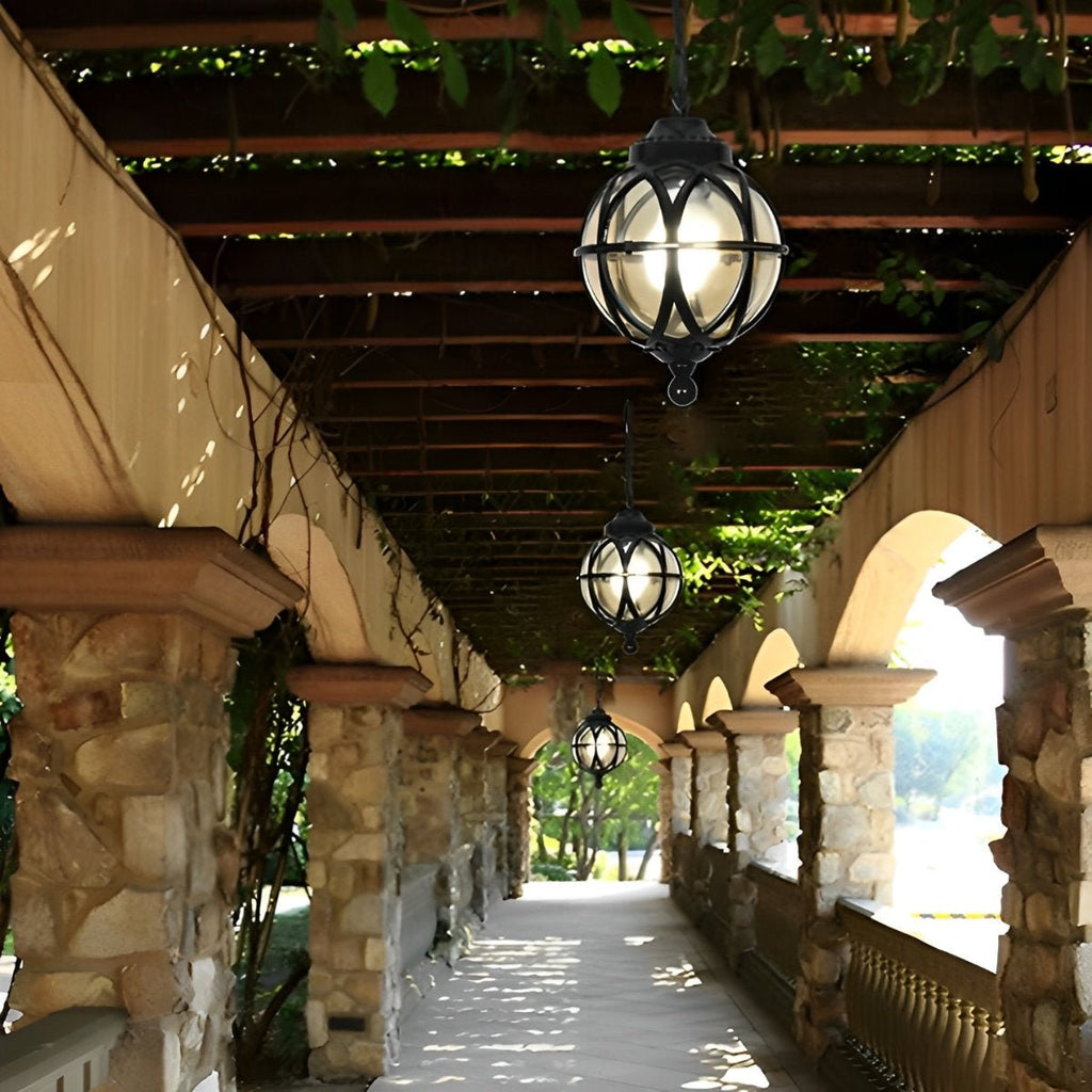 Venkovní závěsná lampa z černého hliníku s paticí E27, retro kulatá lucerna pro verandu