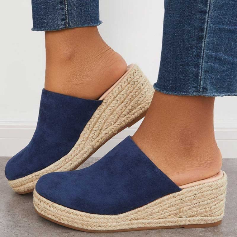 ZAREL Lightweight Cushioned Sandals With Platform For All Day Comfort