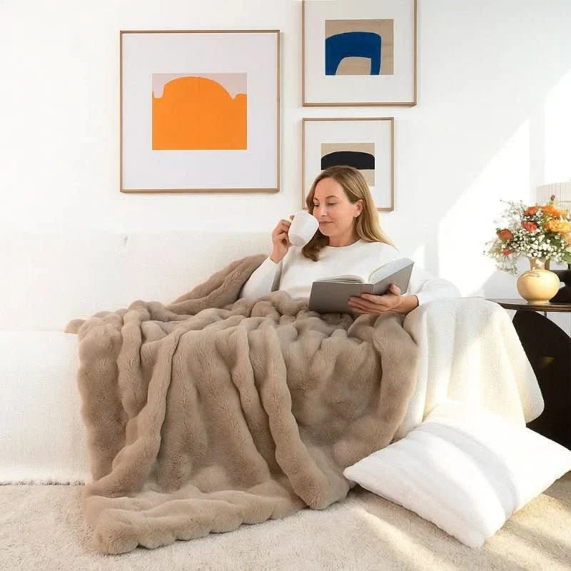 ZenithThrow Ultralight On-The-Go Travel Blanket For Cozy Comfort